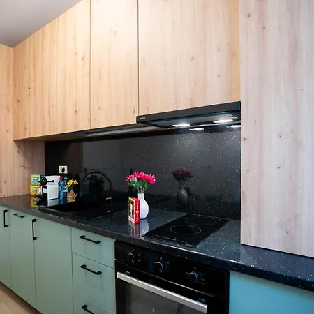 Apartment Soni Exclusive 137 Plaza With Private Parking & Self Check-in *