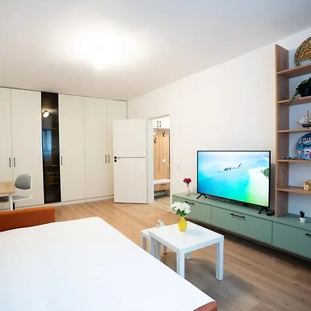 Soni Exclusive 137 Plaza With Private Parking & Self Check-in * Bukarest