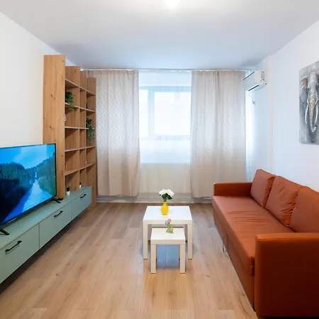 Soni Exclusive 137 Plaza With Private Parking & Self Check-in *