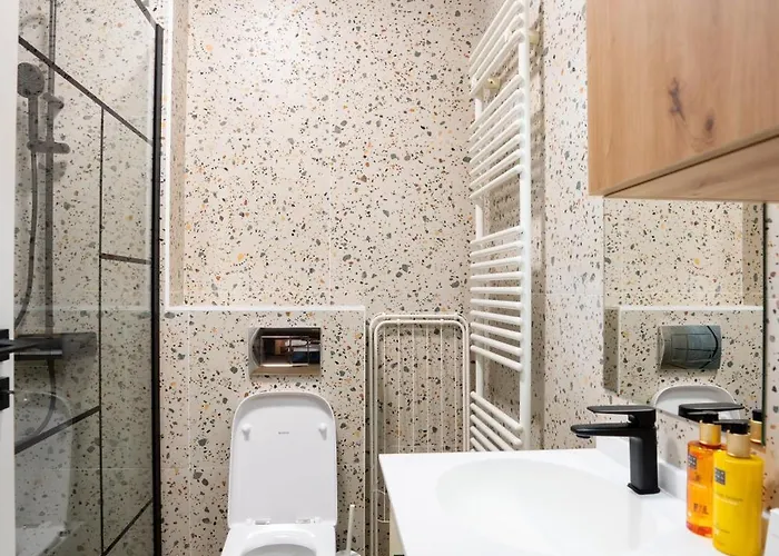 Soni Exclusive 137 Plaza With Private Parking & Self Check-in דירה *