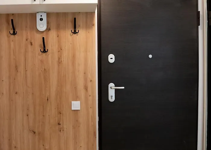 Soni Exclusive 137 Plaza With Private Parking & Self Check-in Apartment Bucharest