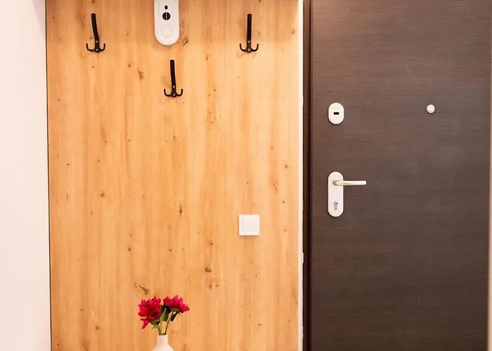 Soni Exclusive 137 Plaza With Private Parking & Self Check-in Apartment Bucharest