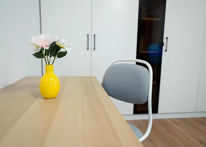 Soni Exclusive 137 Plaza With Private Parking & Self Check-in Bucharest
