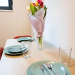 Soni Exclusive 137 Plaza With Private Parking & Self Check-in Bucureşti